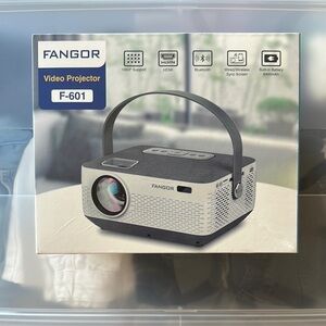 FANGOR Video Projector F-601